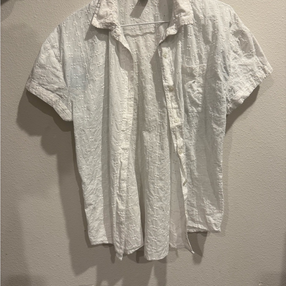 Arizona Jean Company Textured White Button Down Shirt